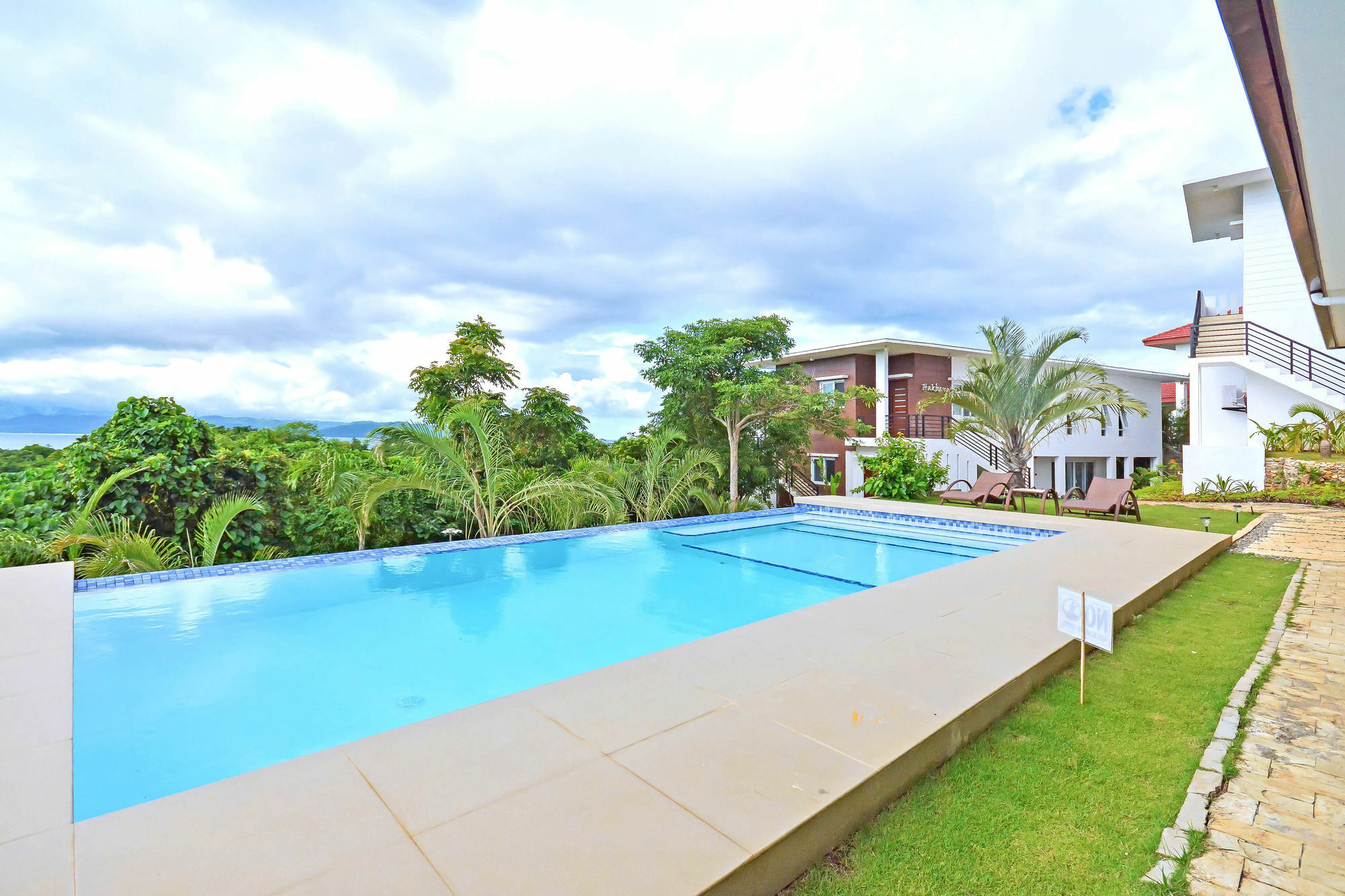 One Hagdan Villa